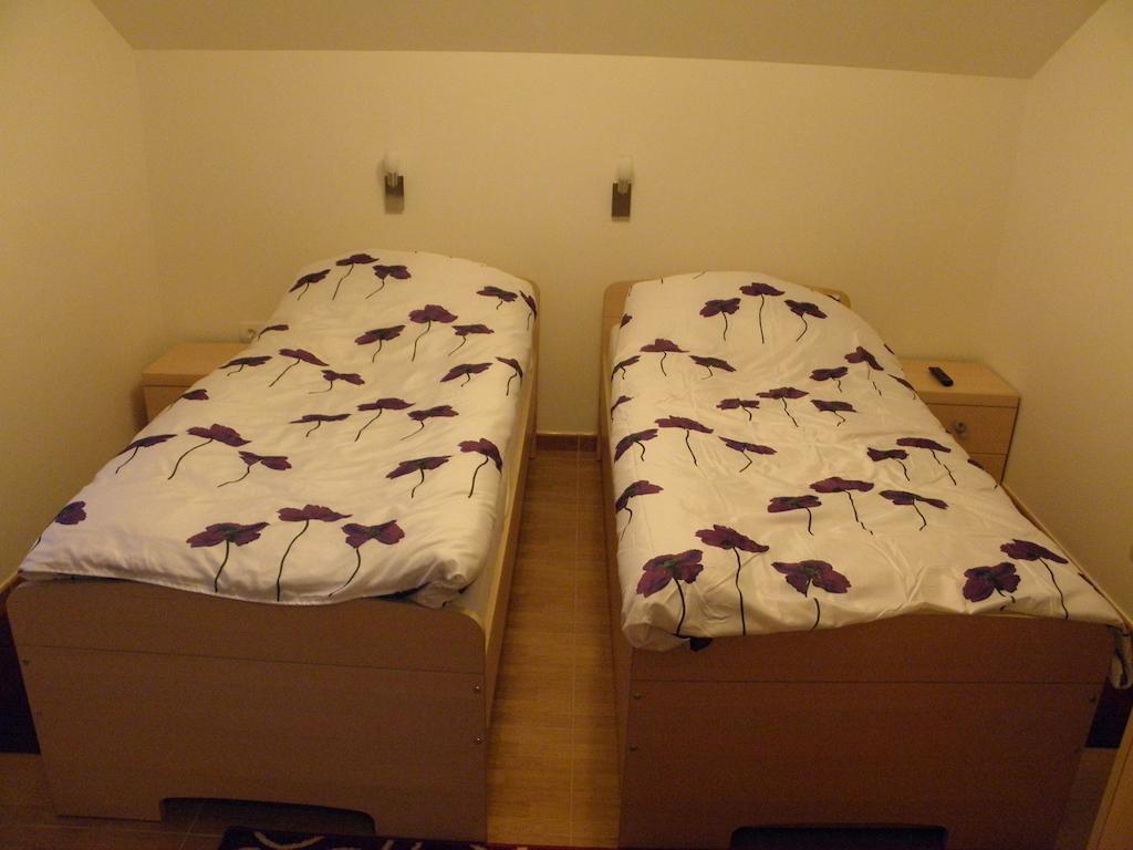 Hotel And Restaurant Ana Hrib-Loski Potok Номер фото